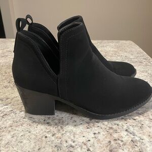 Black Ankle Boots with Chunky Heel